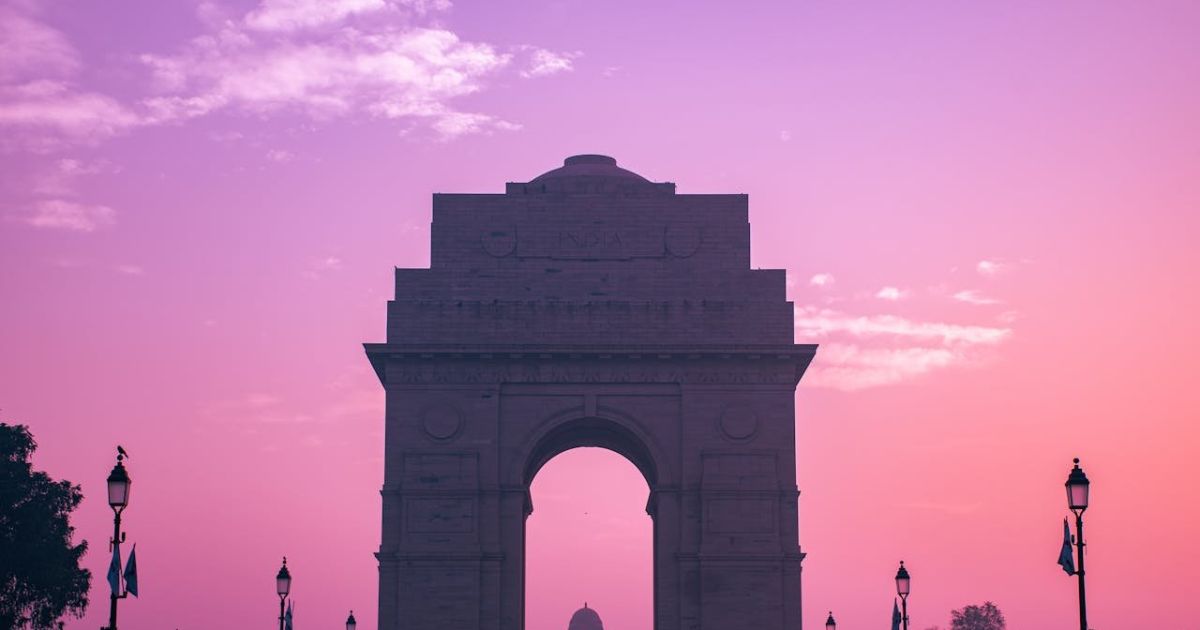 Delhi NCR Balcony Gardening Guide — Best Plants and Climate Tips